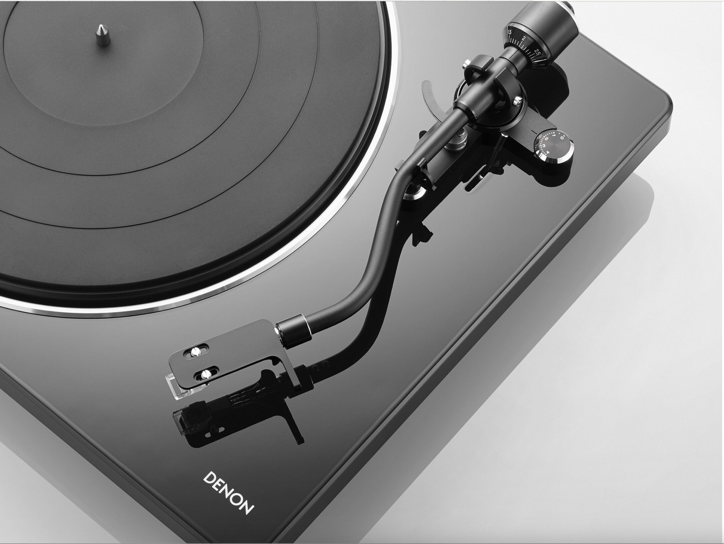 Denon Turntable 33/45/78 Auto Sensor Auto Lift End Blk DP-400