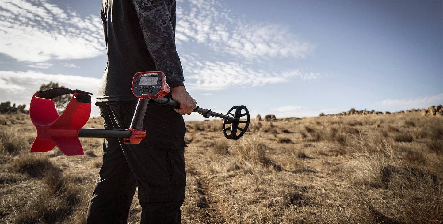 MINELAB Vanquish 340 Multi-IQ Technology Detector 3820-0001