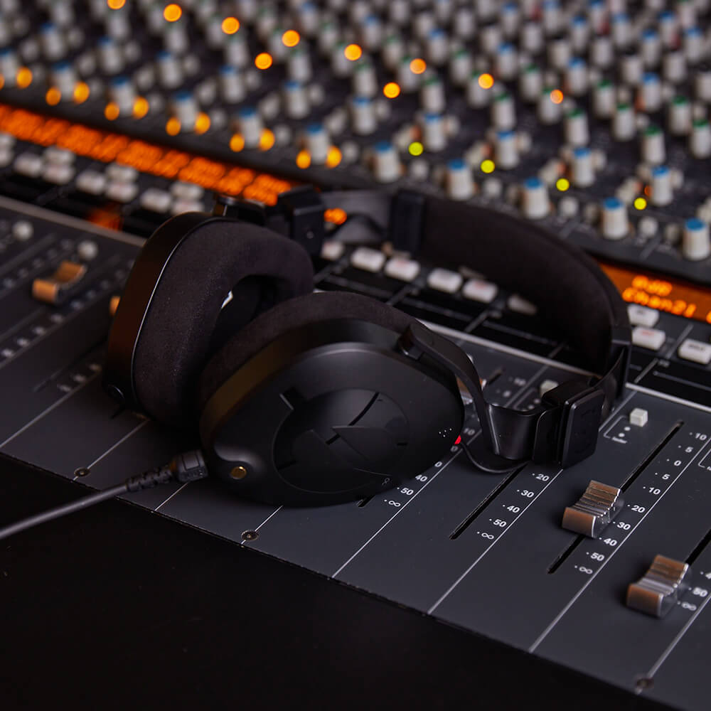 Headphones Rode Professional Headphones NTH100