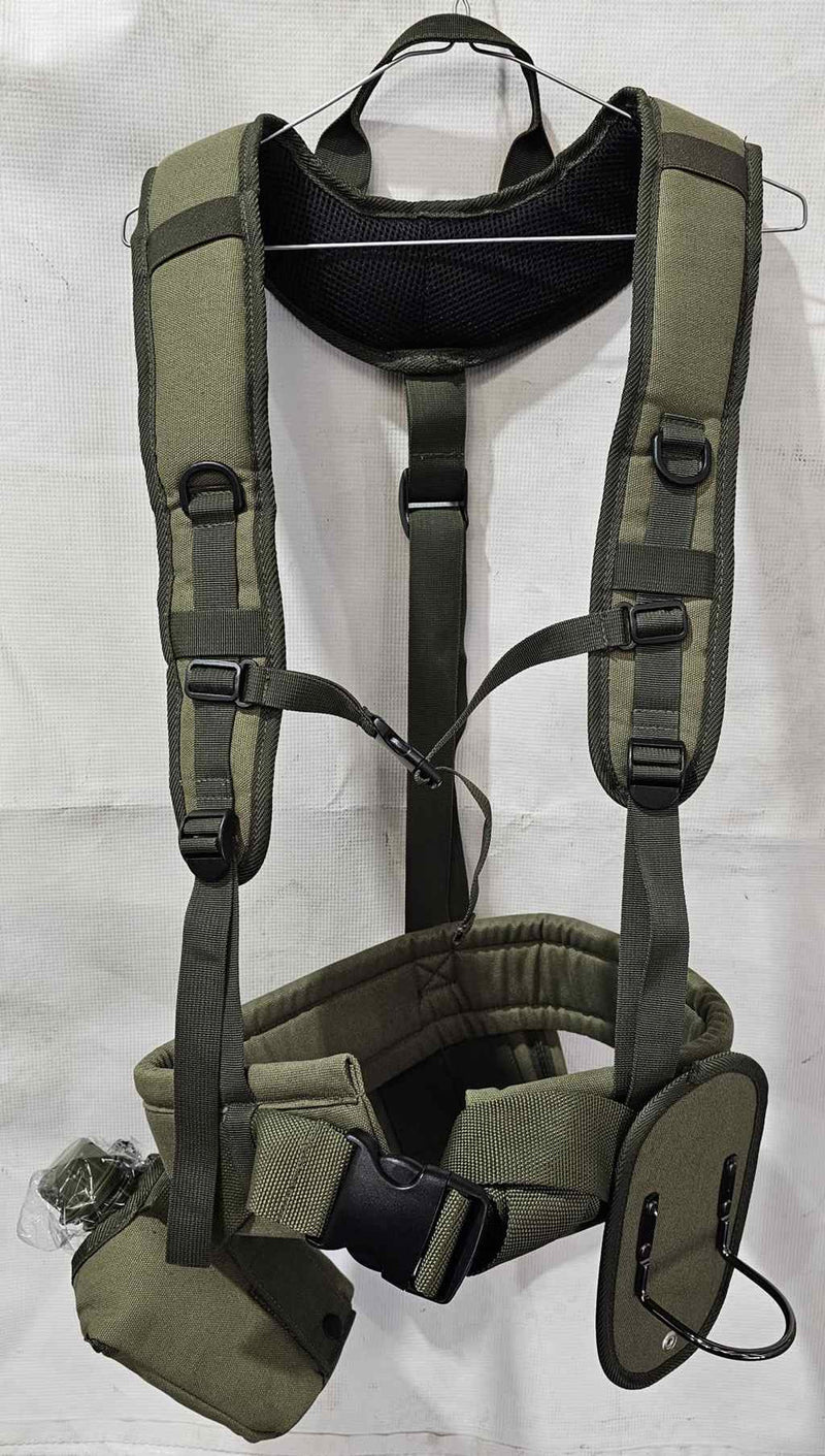 Harness Deluxe with padded straps & Water Bottle 126383