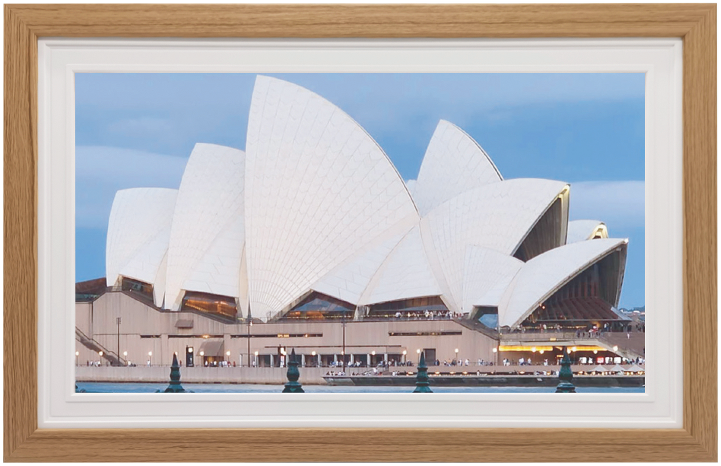 Frameo 15.6" Digital Photo Frame Wifi White PF1506WF