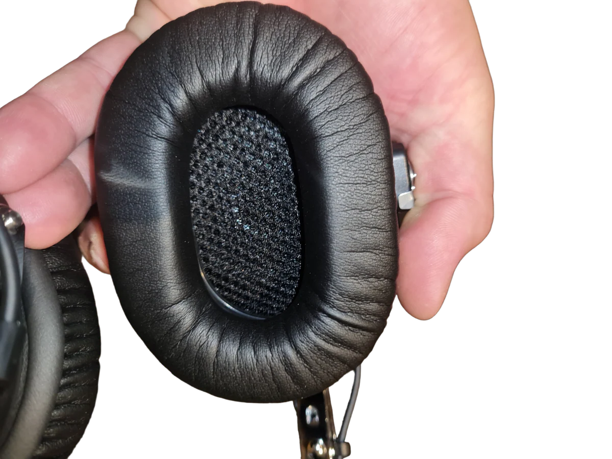 Steelphase Pro Series Headphones Gel Foam Pads 300 Ohms SPPS-G